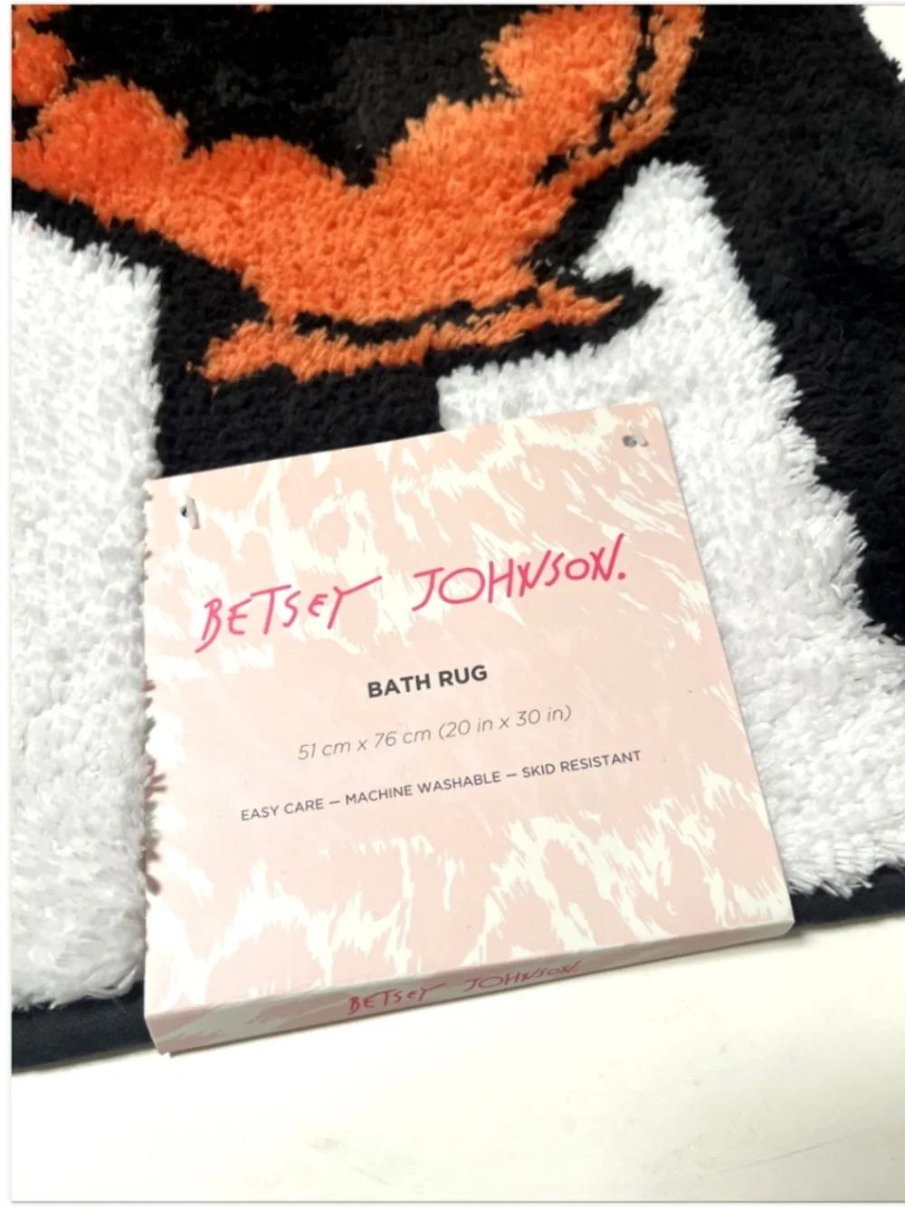NWT Betsey Johnson Poison Bottle Bath Rug 20x30 Black White Pink Halloween